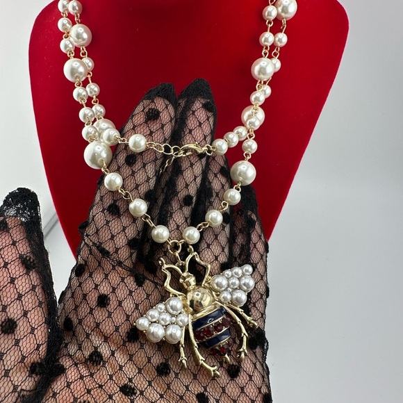 Anthropologie Pearl Bee Elegant Long Gold Necklace - Picture 17 of 17